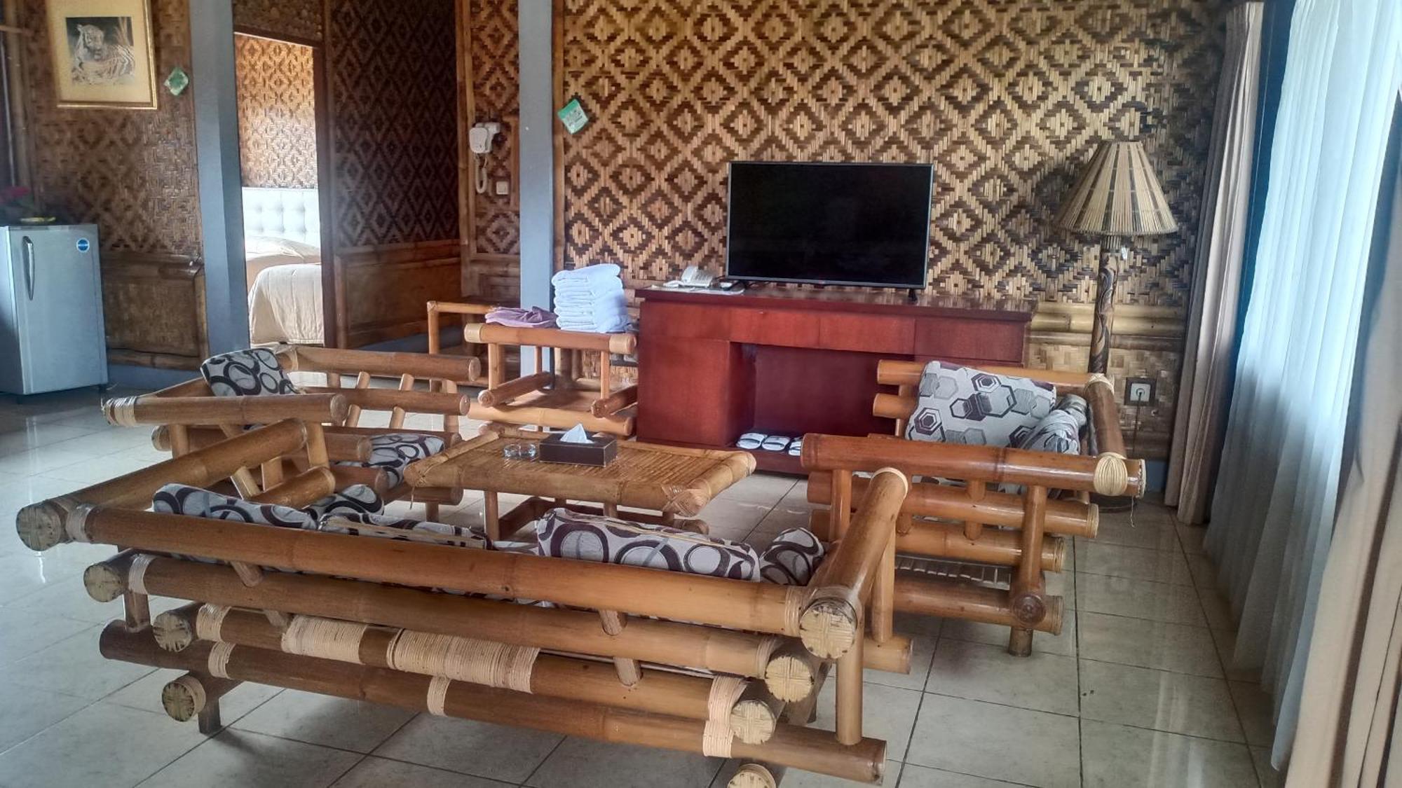 Resort Prima Cisarua Tagalbato ภายนอก รูปภาพ