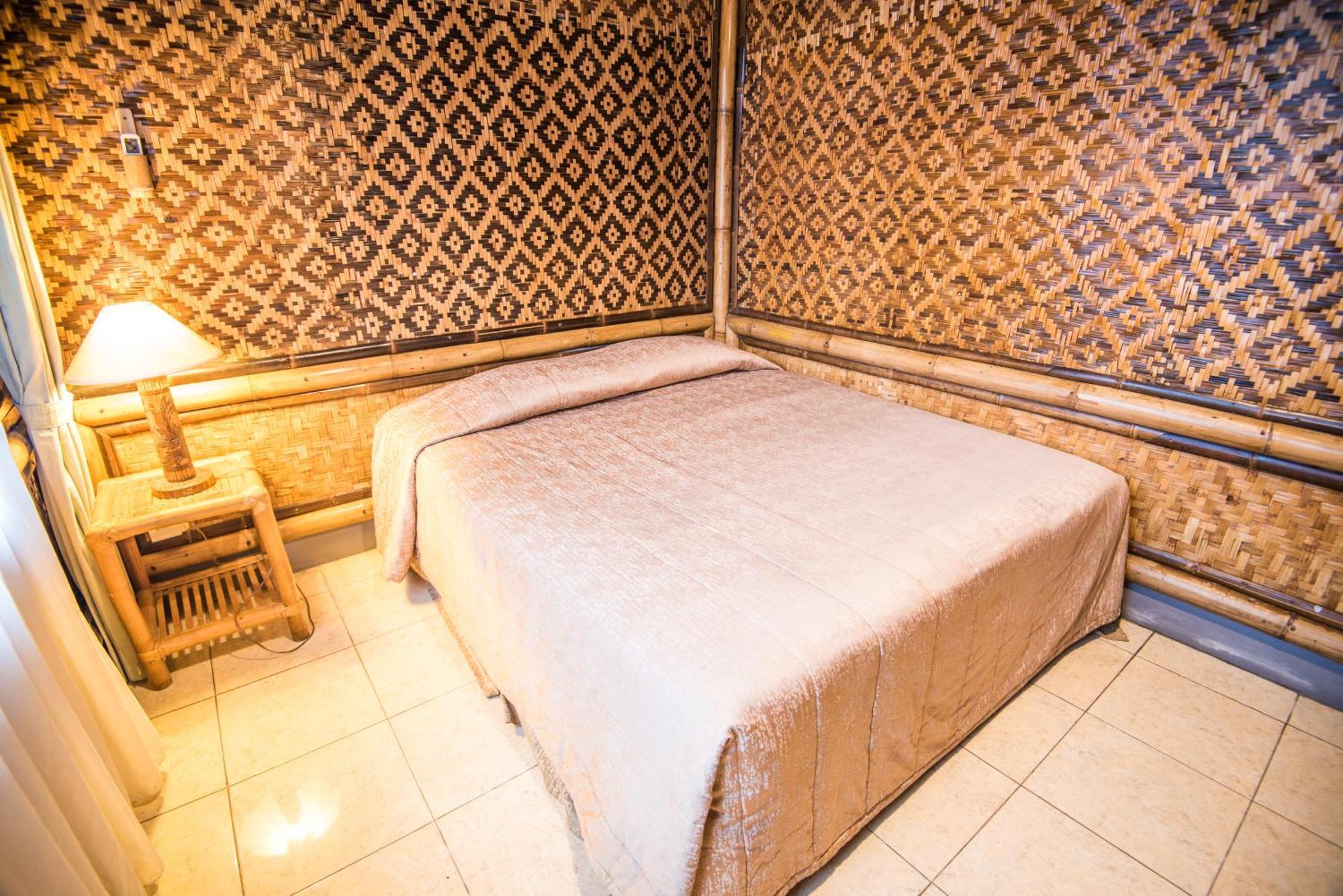 Resort Prima Cisarua Tagalbato ภายนอก รูปภาพ