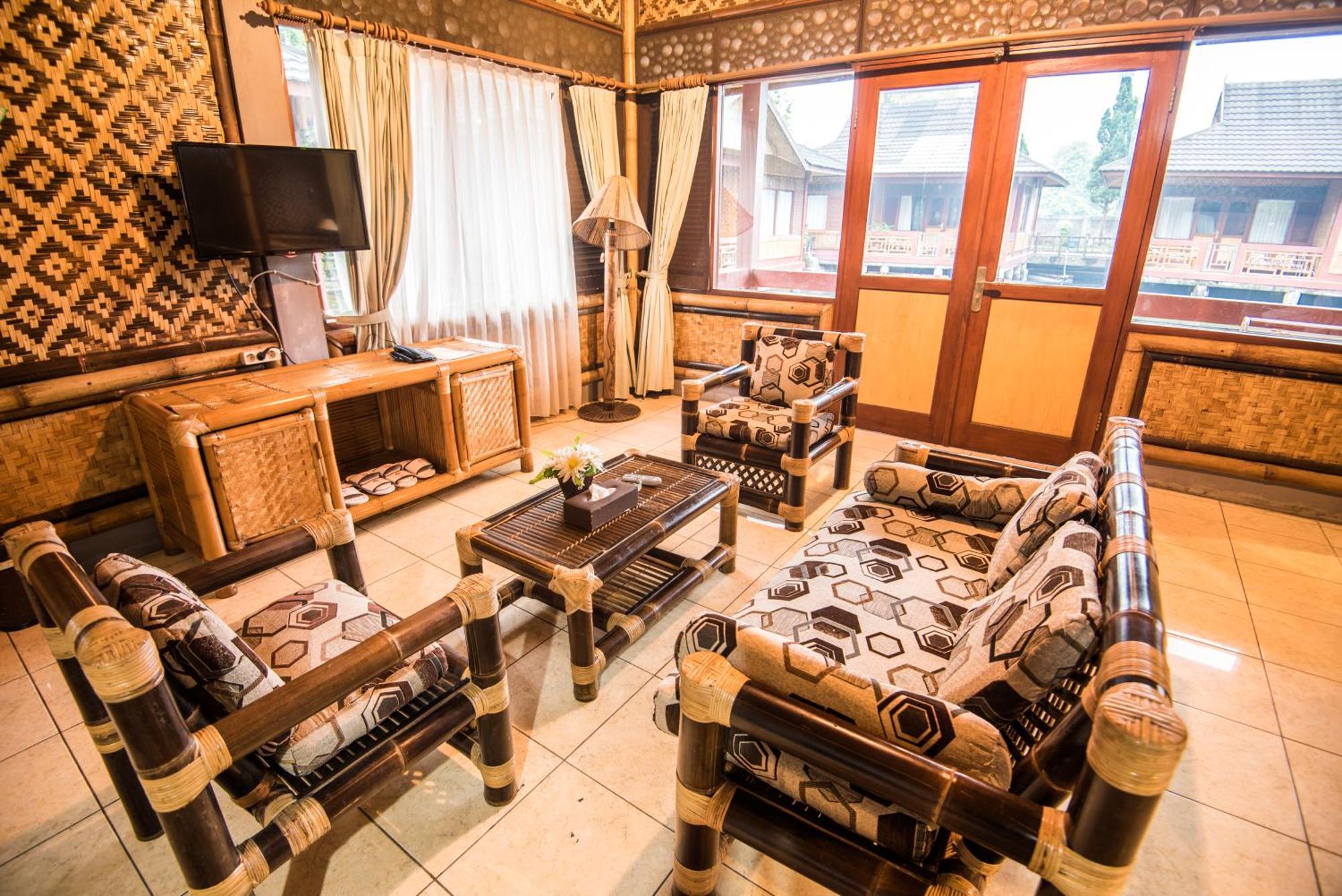 Resort Prima Cisarua Tagalbato ภายนอก รูปภาพ